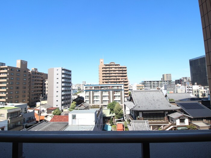 物件内観写真22　(室内からの展望)