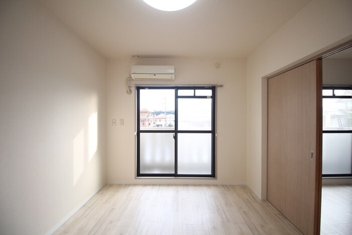 物件内観写真12　(内観写真)