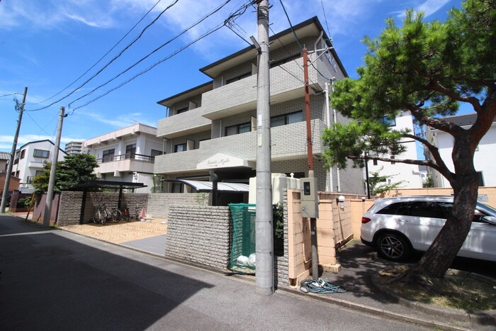 物件外観写真6　(周辺環境)