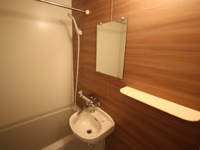 物件内観写真10　(洗面)