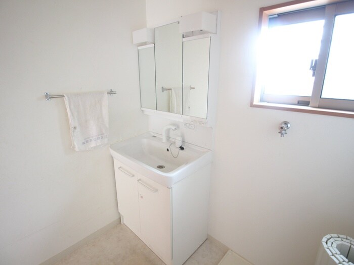 物件内観写真7　(洗面)