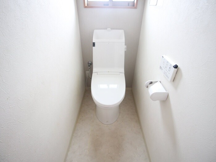 物件内観写真9　(トイレ)