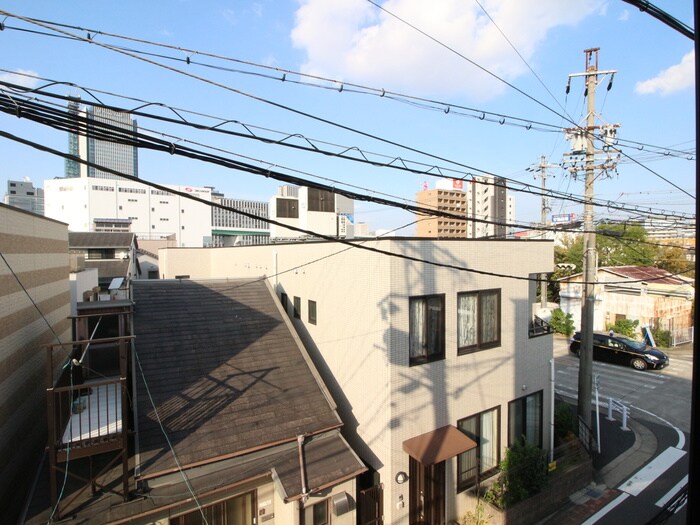 物件内観写真16　(室内からの展望)