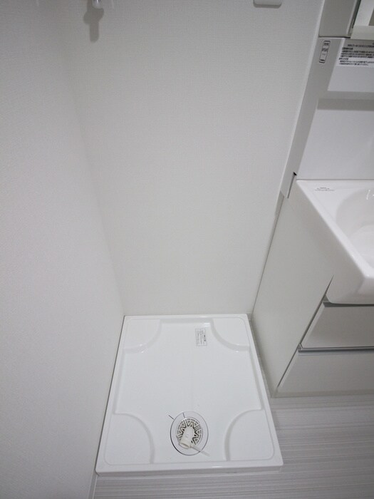 物件内観写真11　(洗濯機置場)