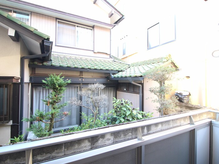 物件内観写真16　(室内からの展望)