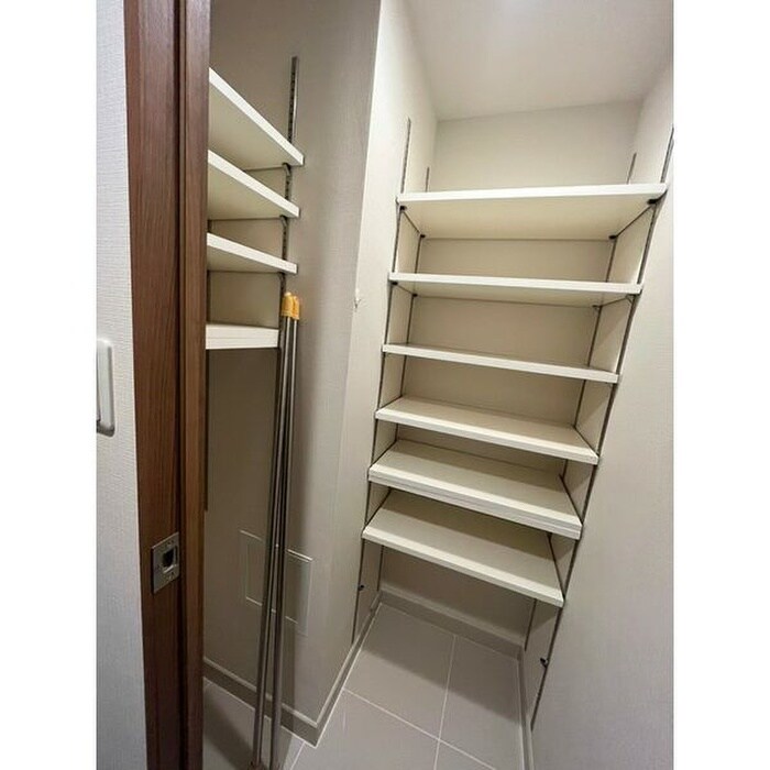 物件内観写真14　(靴箱)