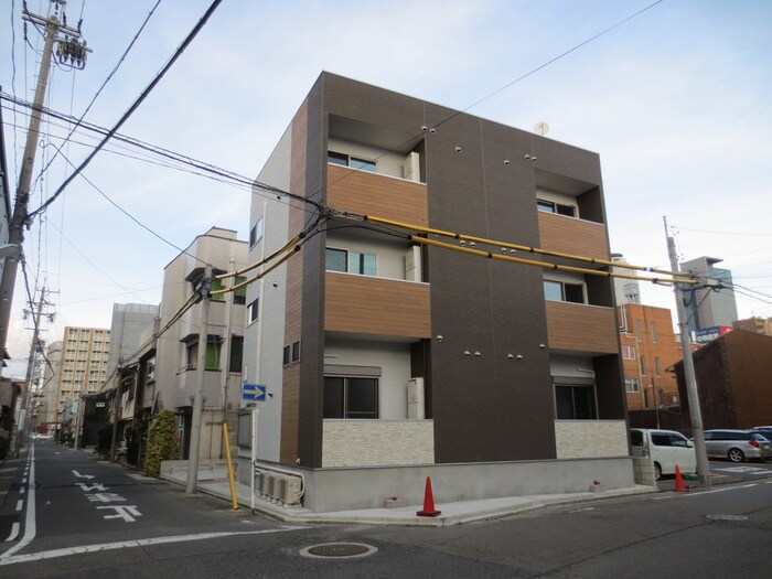 物件外観写真1　(外観写真)