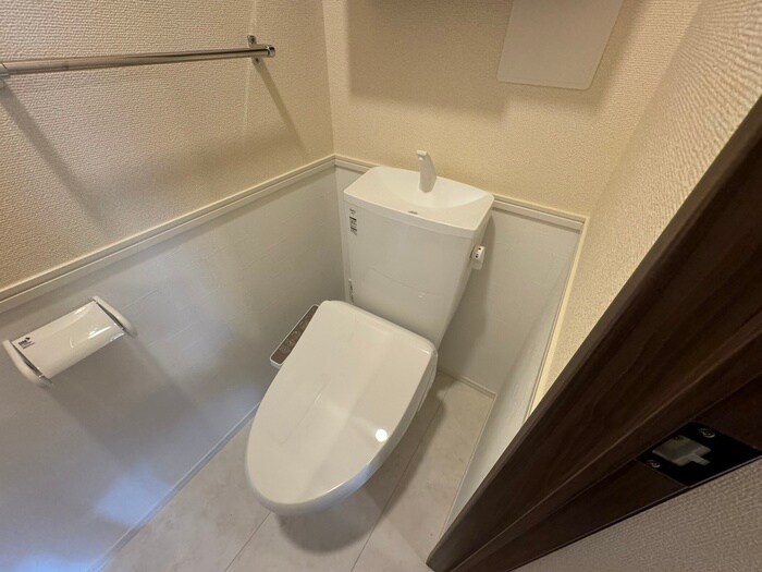 物件内観写真14　(トイレ)