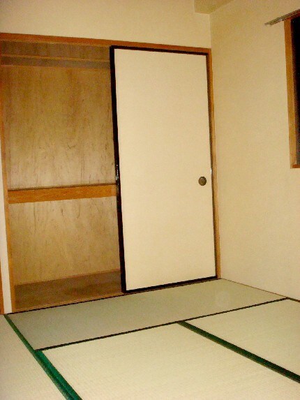 物件内観写真6　(収納)