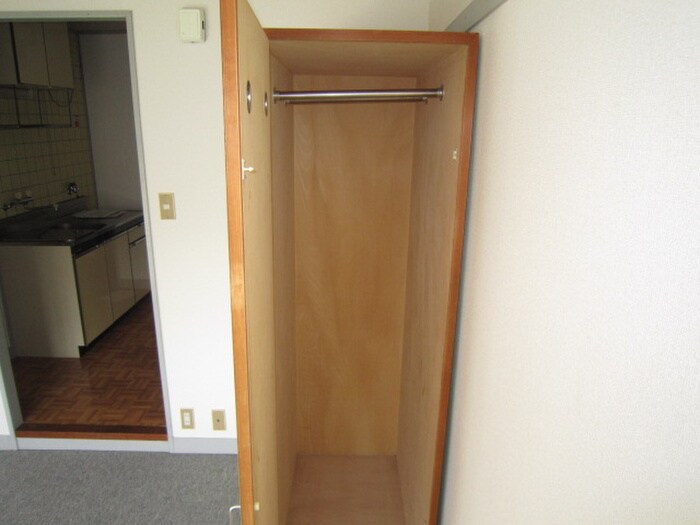 物件内観写真10　(収納)