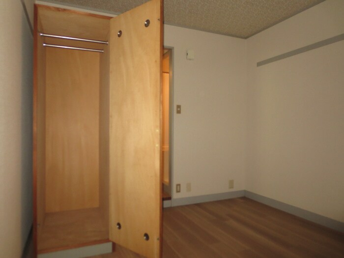 物件内観写真11　(収納)