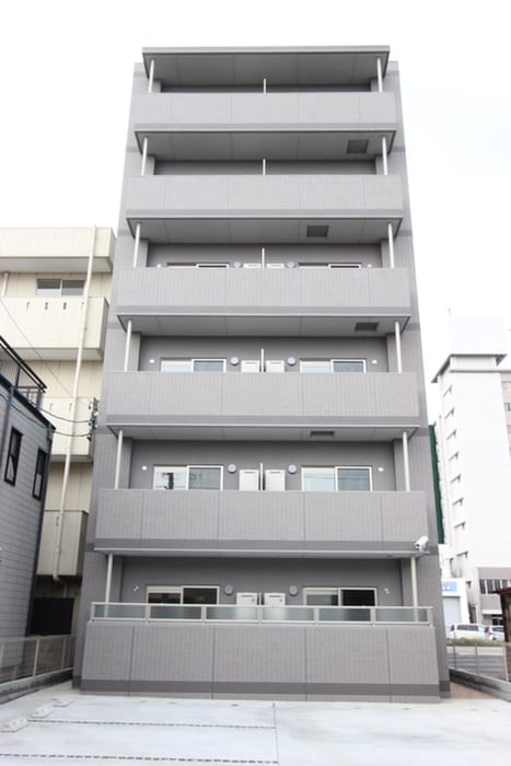 物件外観写真5　(駐車場)