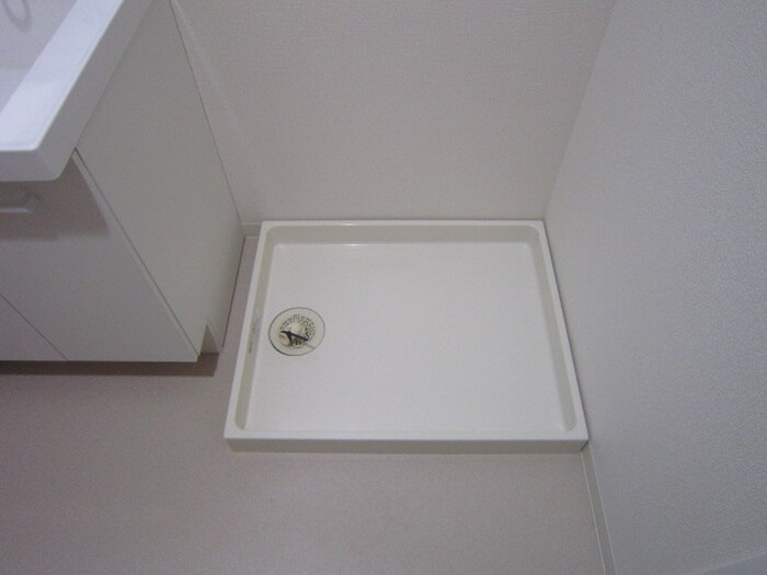 物件内観写真12　(洗濯機置場)