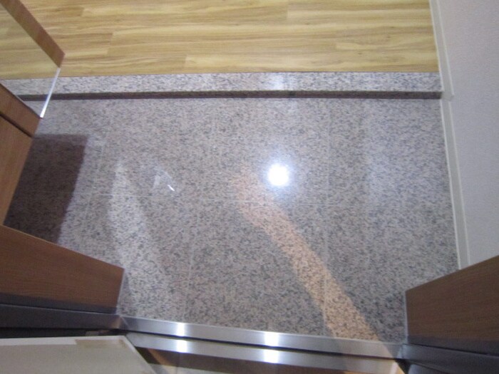 物件内観写真15　(玄関)