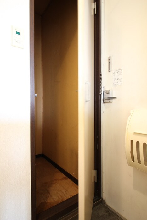 物件内観写真6　(収納)