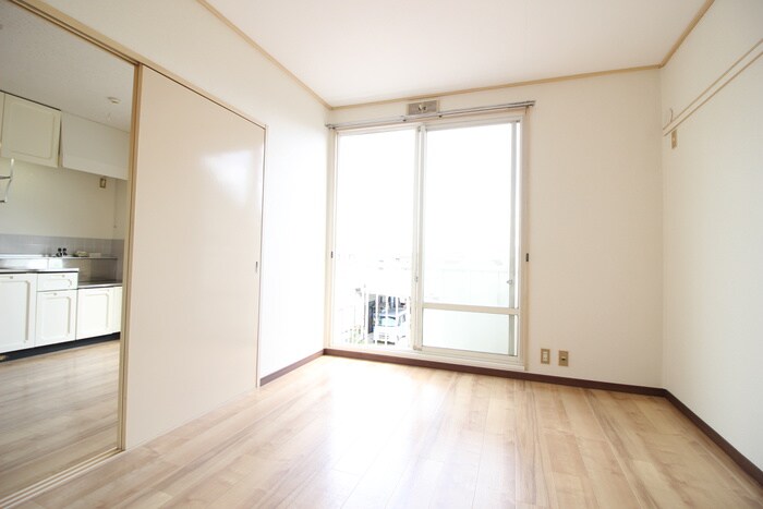 物件内観写真14　(居室)