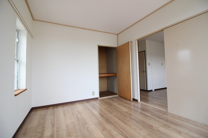 物件内観写真15　(居室)