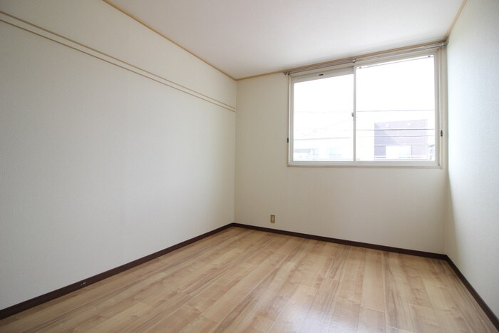 物件内観写真17　(居室)