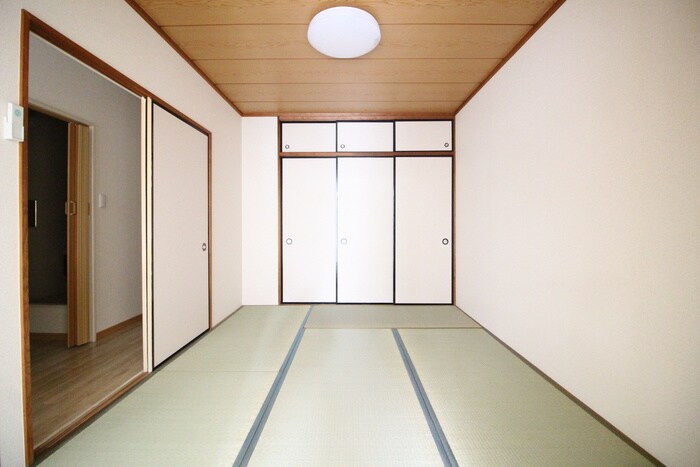 物件内観写真8　(居室)