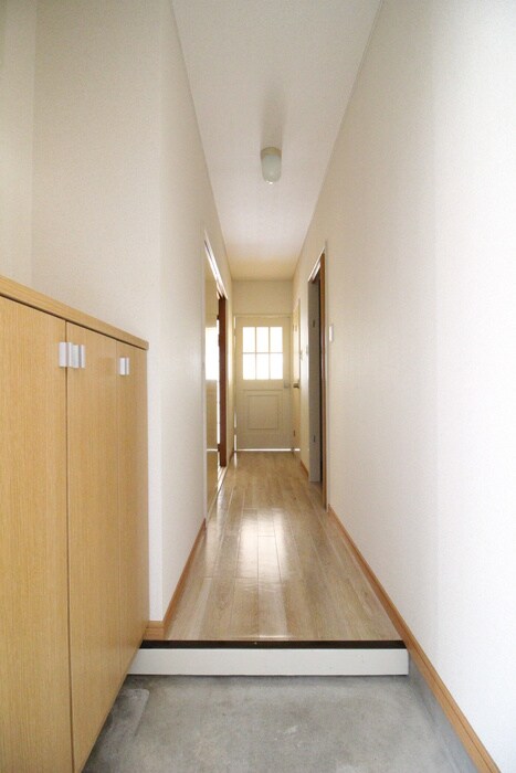 物件内観写真15　(玄関)