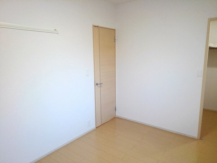 物件内観写真11　(居室)