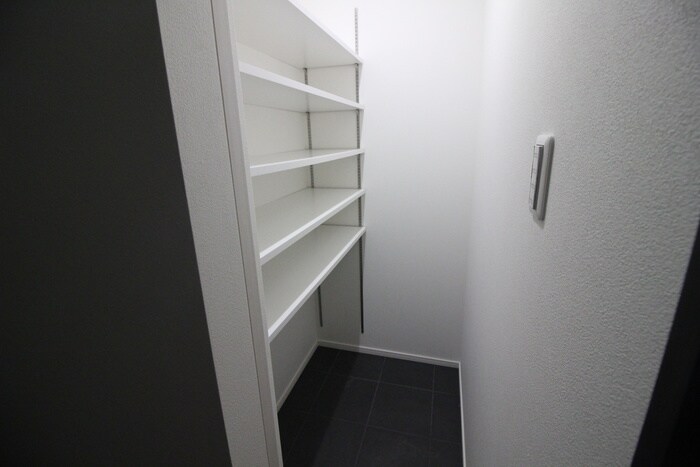 物件内観写真14　(靴箱)