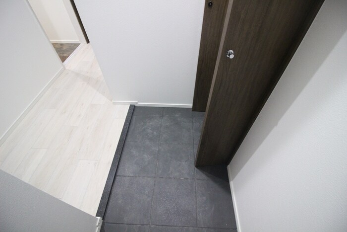 物件内観写真21　(玄関)