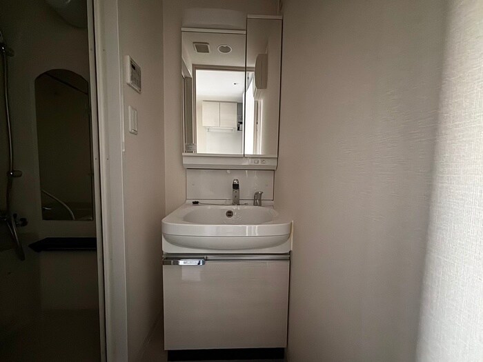 物件内観写真12　(洗面)