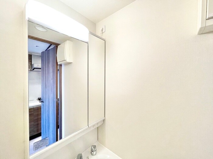 物件内観写真13　(洗面)