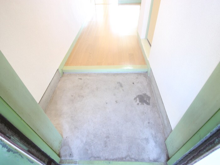 物件内観写真21　(玄関)