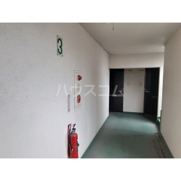 物件内観写真8　(廊下)