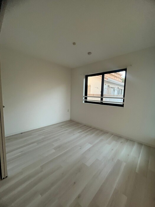 物件内観写真11　(居室)