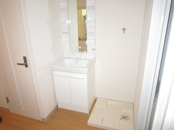 物件内観写真7　(洗面)