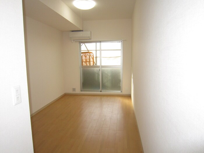 物件内観写真12　(居室)