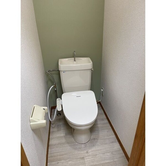 物件内観写真6　(トイレ)