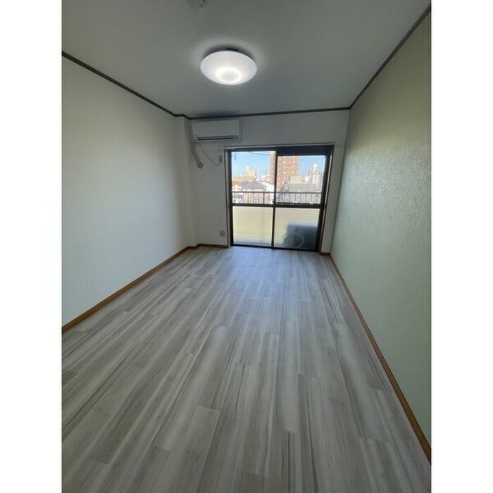 物件内観写真10　(居室)