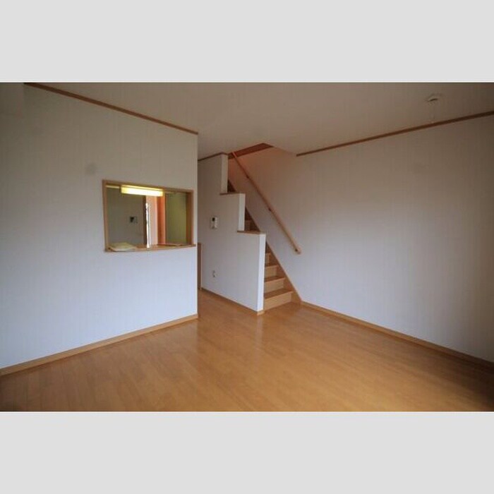 物件内観写真3　(居室)