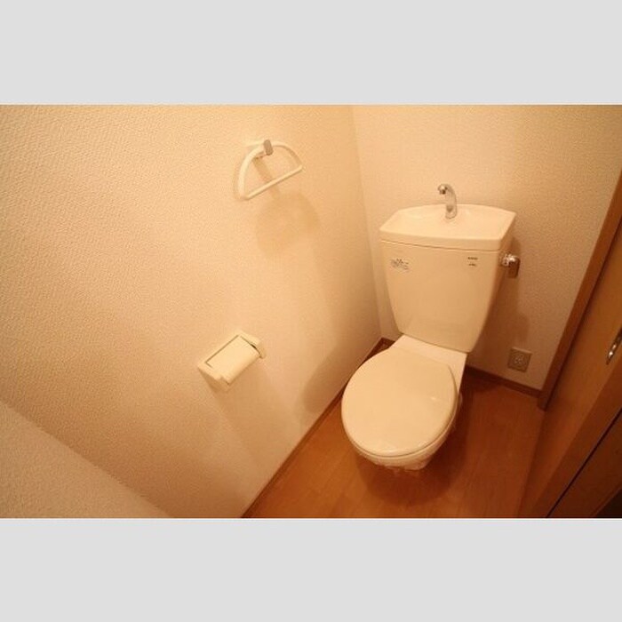 物件内観写真6　(トイレ)