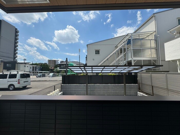 物件内観写真22　(室内からの展望)