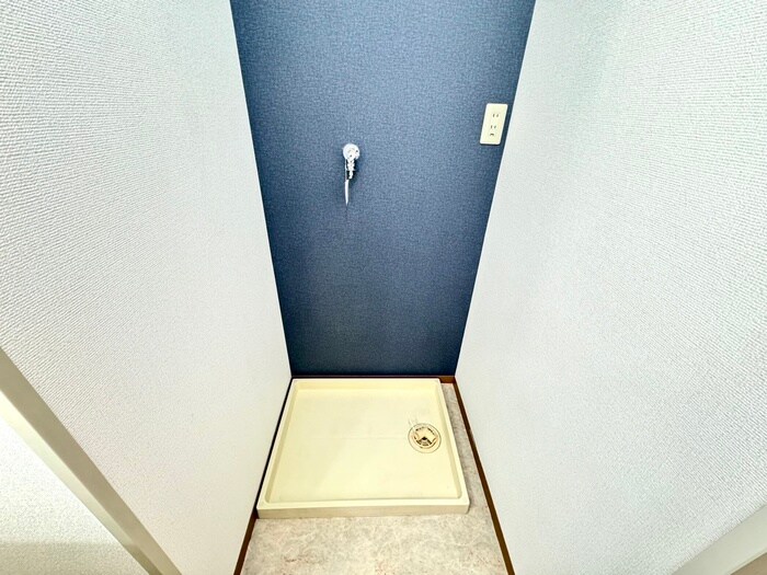 物件内観写真13　(洗濯機置場)