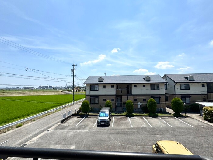 物件内観写真18　(室内からの展望)