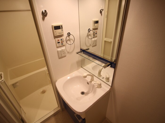 物件内観写真12　(洗面)