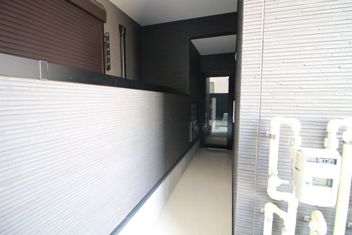 物件外観写真5　(エントランス部分)