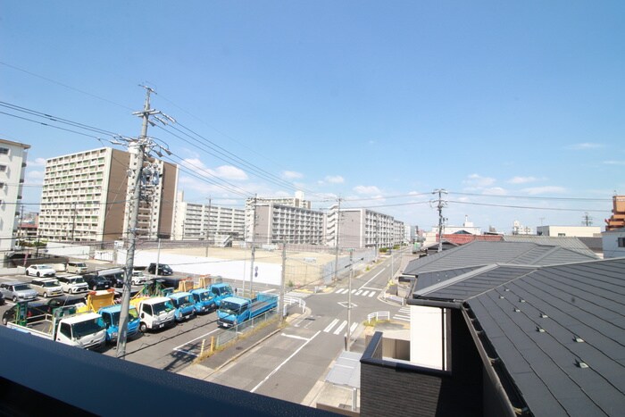 物件内観写真16　(室内からの展望)