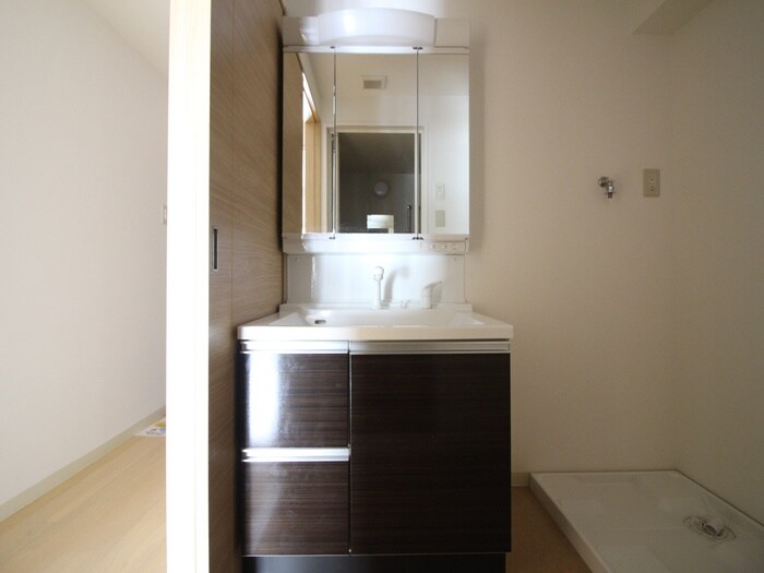 物件内観写真11　(洗面)