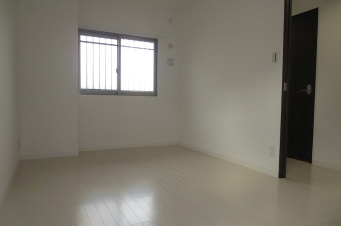 物件内観写真11　(居室)