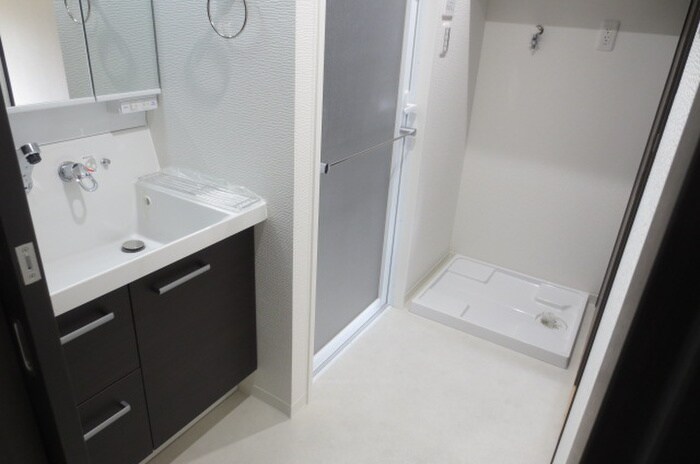 物件内観写真18　(洗面)