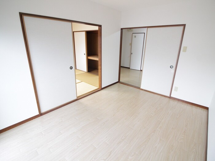 物件内観写真19　(居室)