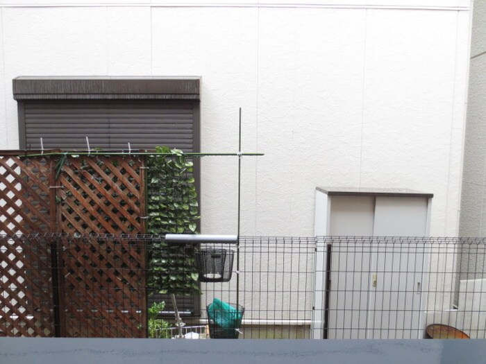 物件内観写真17　(室内からの展望)