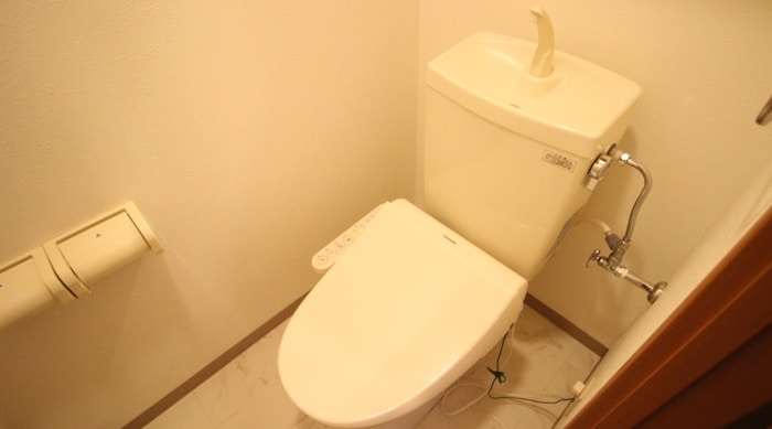 物件内観写真8　(トイレ)